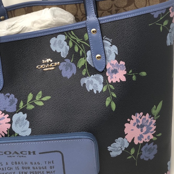 Coach Floral Signature Reversible Tote +Wristlet - Picture 2 of 8